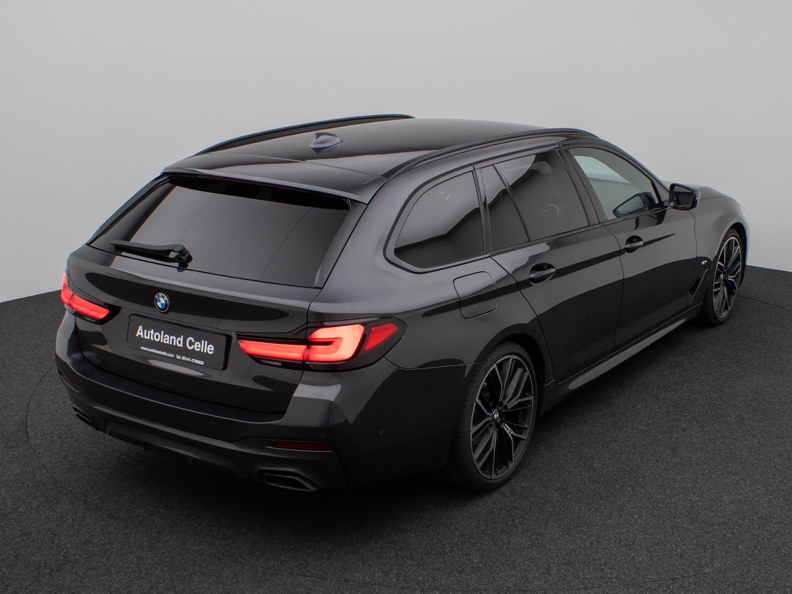 Fahrzeugabbildung BMW 530d xD M Sport DAB CockPitPro PDC Alarm 20Zoll