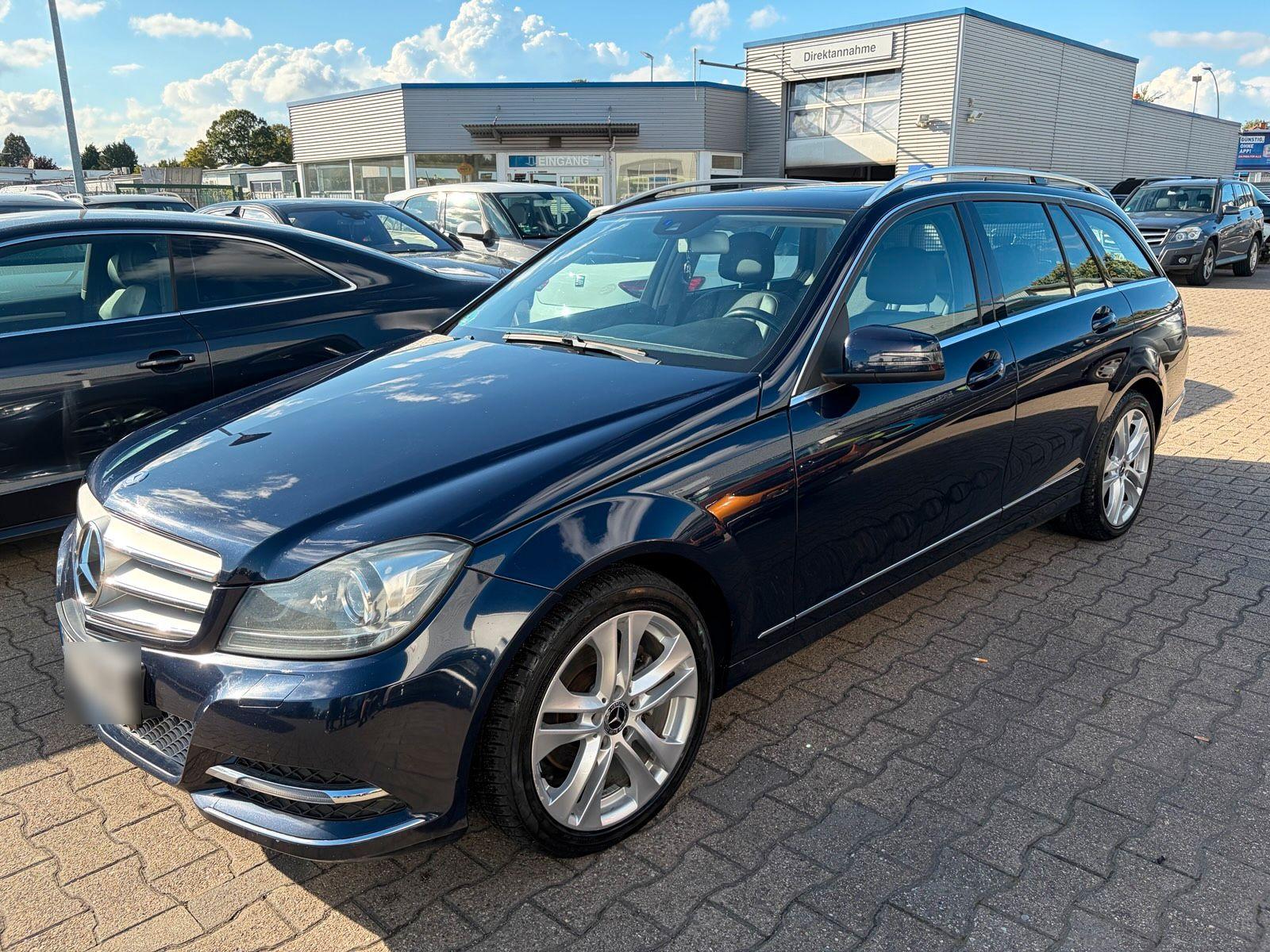 Mercedes-Benz C250 2013 — interior
