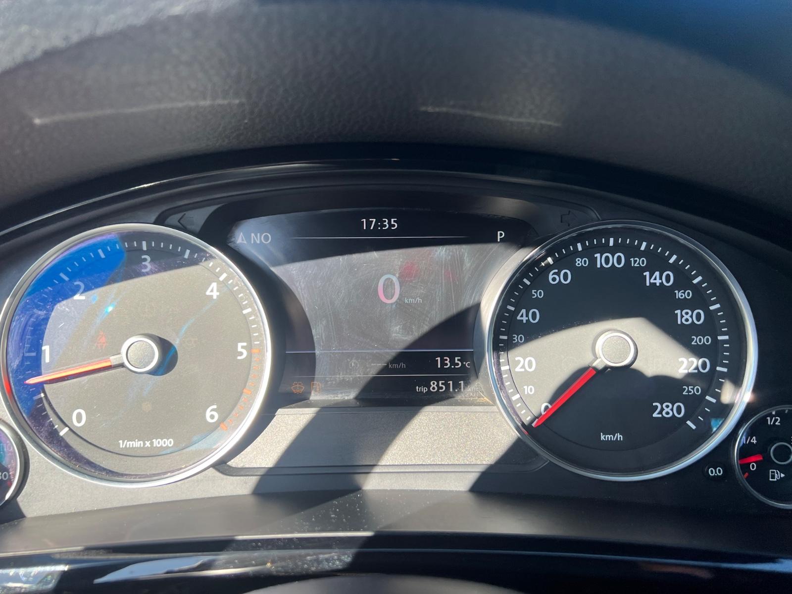 Volkswagen Touareg V6 TDI 245ch - 1 ère main - Carnet entretien - Attelage - Navi - Clim