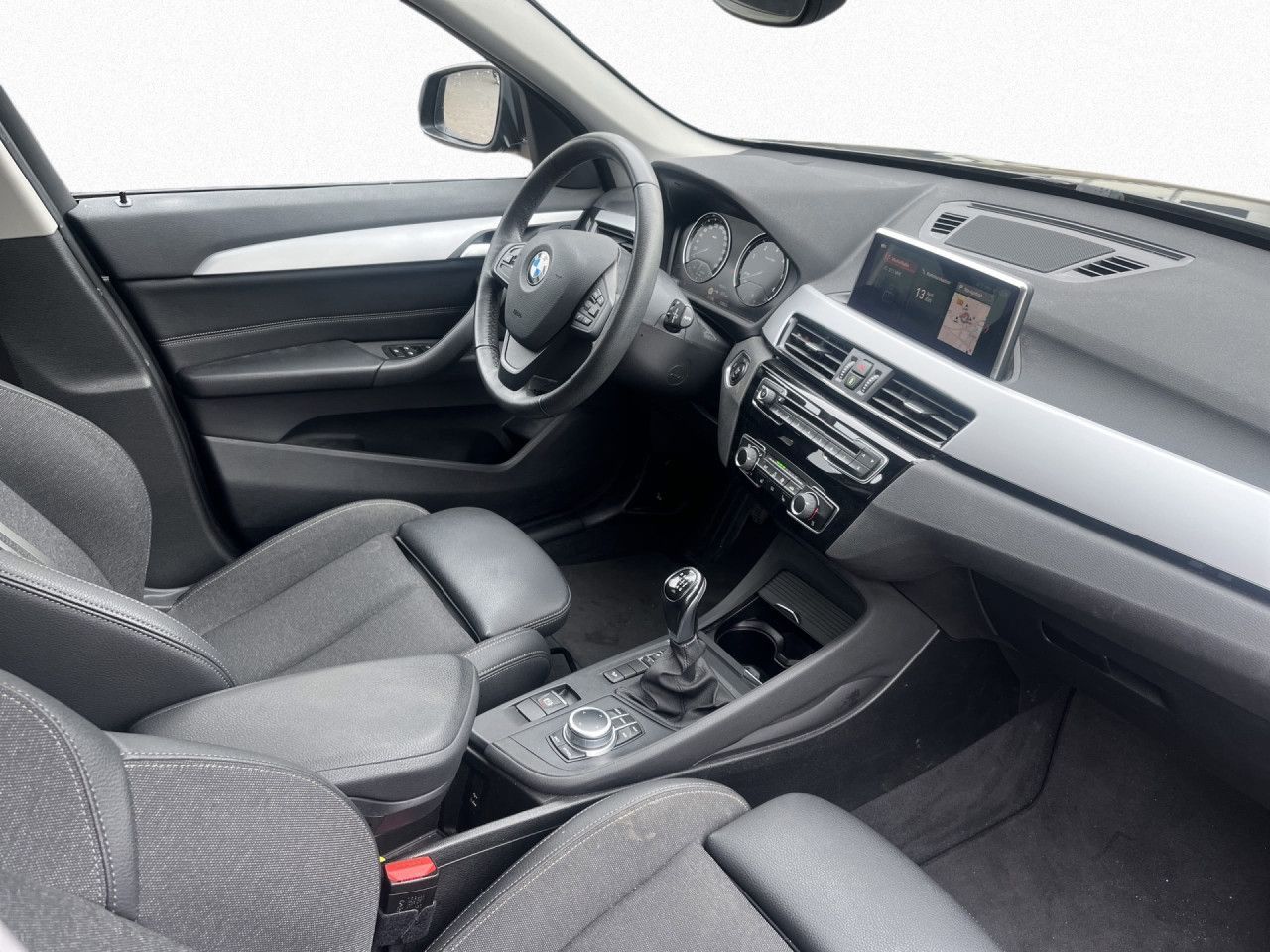 BMW X1 xDrive18d Pano,SportSi,SHZ,HiFi,PDC,HiFi,DAB foto 11