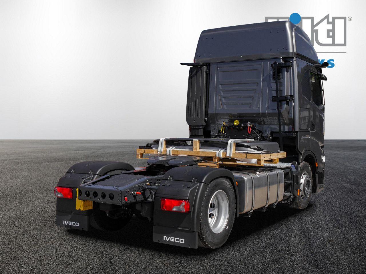 Iveco S-Way AS440S50T/P