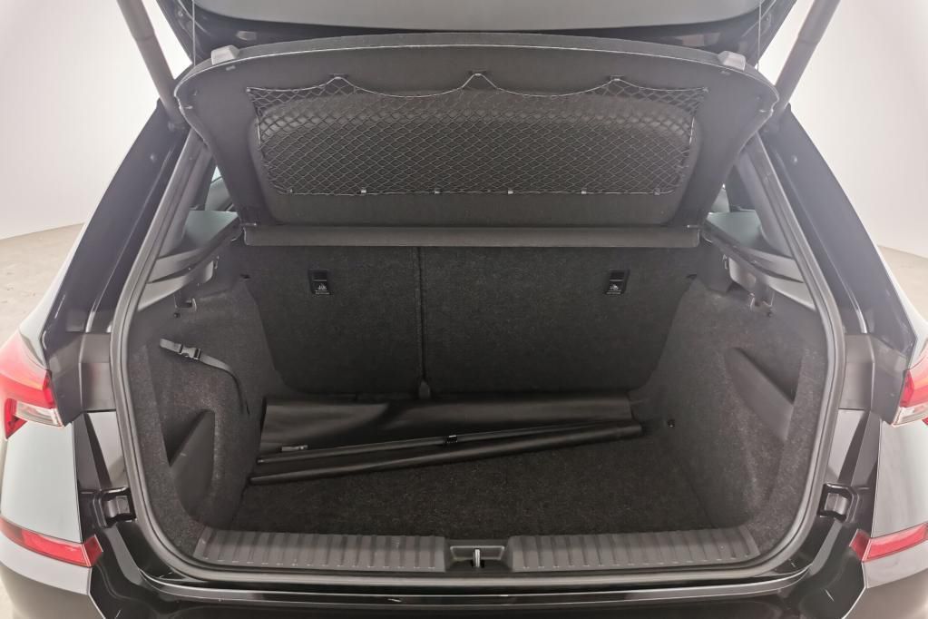 Skoda Kamiq Monte Carlo 1.5TSI Pano*Tempo*PDC*SH*Klima