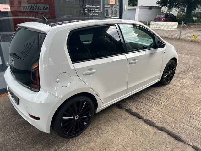 Fahrzeugabbildung Volkswagen up! high up! R-Line+Kamera+17ZollLM+NaviZB+BT+SH