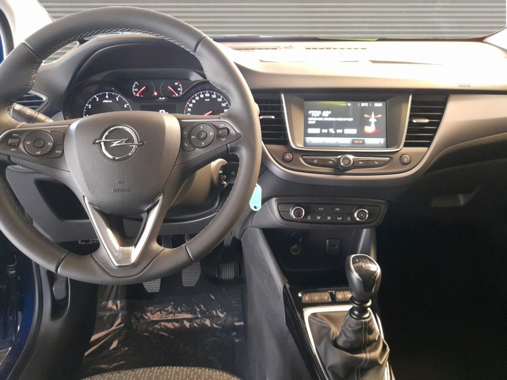 Fahrzeugabbildung Opel Crossland 1.2 Enjoy LED, DAB, Rückfahrkamera