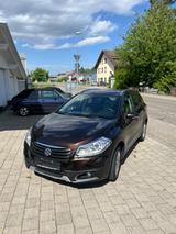 Suzuki SX4 - Suzuki SX4 mit Schiebedach