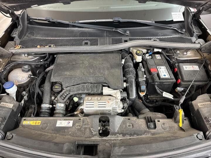 Fahrzeugabbildung Peugeot 2008 GT 1.2PURETECH NAVI KAMERA PDC ACC 1.HAND