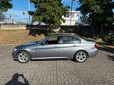BMW 320i Navi PDC Teil-Leder 2.Hand - gebrauchte BMW 320 aus dem Jahr 2009