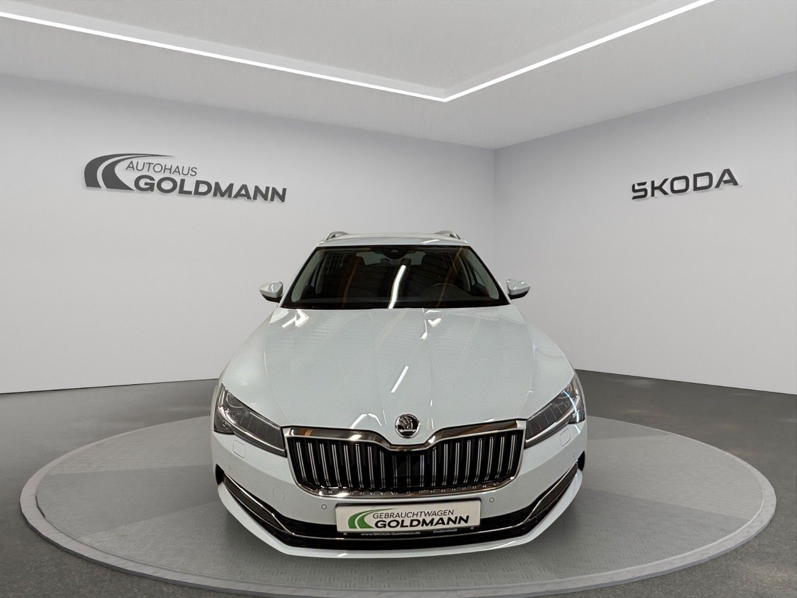 Fahrzeugabbildung SKODA Superb Combi Style 1.5 TSI ACT