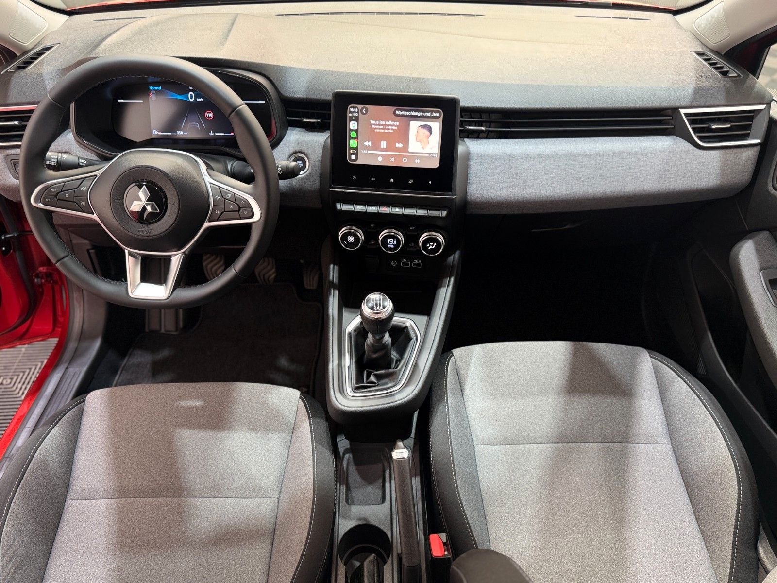 Fahrzeugabbildung Mitsubishi Colt 1.0 Plus / LED / RFK / Apple Carplay