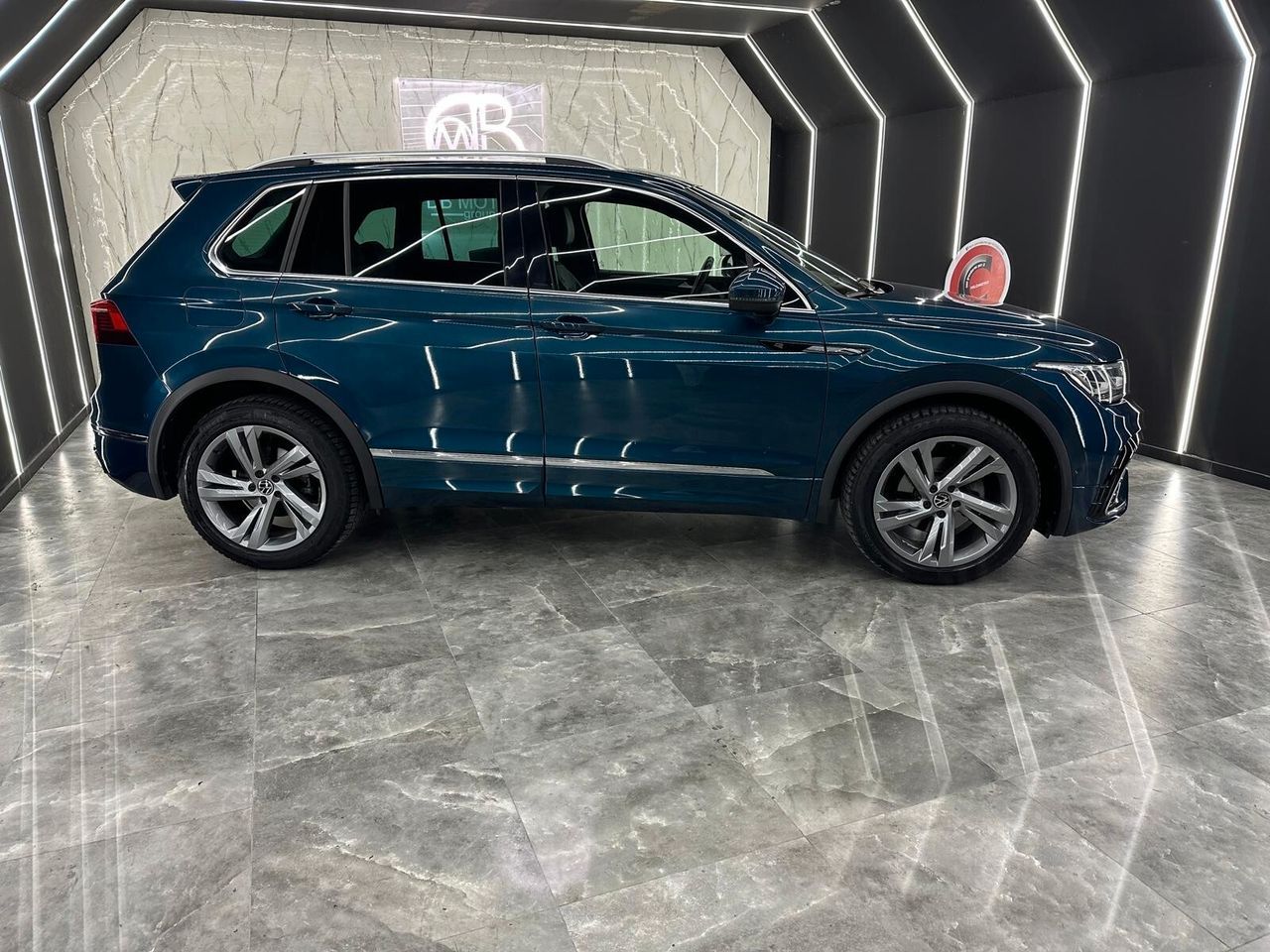 Volkswagen Tiguan 2.0 TDI 150 CV DSG R-Line imagem 3