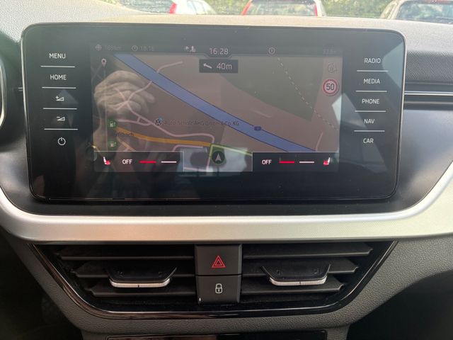 Fahrzeugabbildung Skoda Kamiq 1,5 TSI >AUT/NAV/LED/PDC/SHZ<