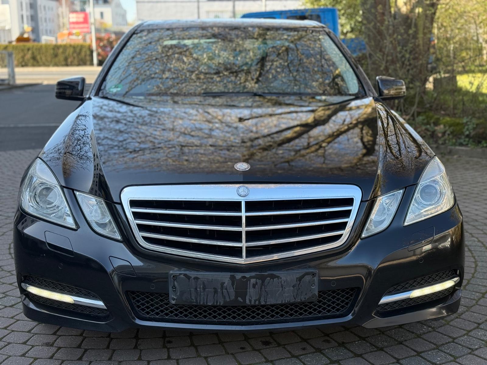 Mercedes-Benz E 200 Limousine CGI BlueEfficiency AVANTGARDE