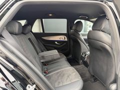 MERCEDES-BENZ E 300de T/BURMESTER/ACC/AMG/AHK/KAMERA MERCEDES-BENZ E 300de T/BURMESTER/ACC/AMG/AHK/KAMERA