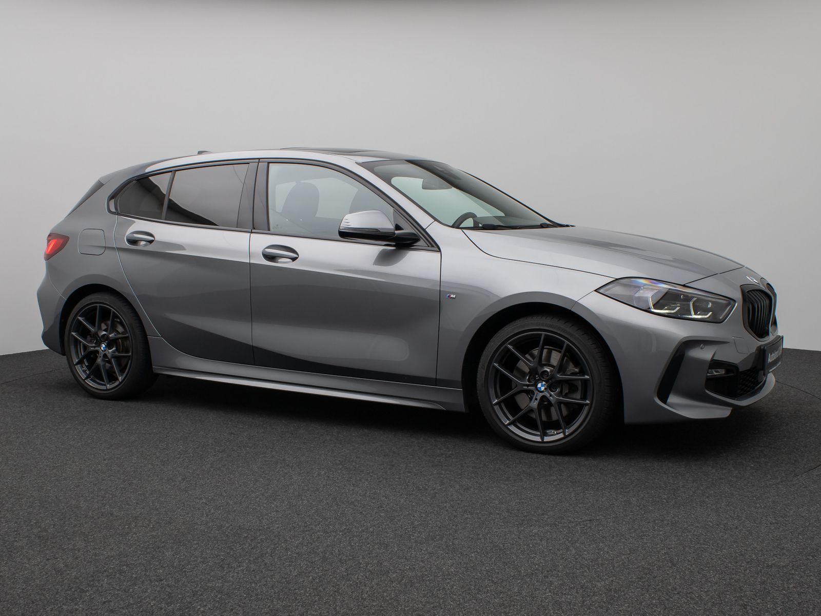 Fahrzeugabbildung BMW 120i M Sport Panorama PDC DAB Lenkrhzg Komfort
