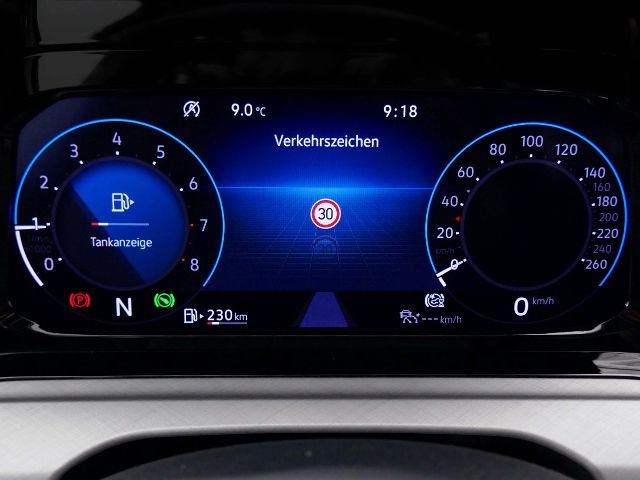 Fahrzeugabbildung Volkswagen Golf VIII Variant "Life" 1.5 eTSI DSG | LED PDC