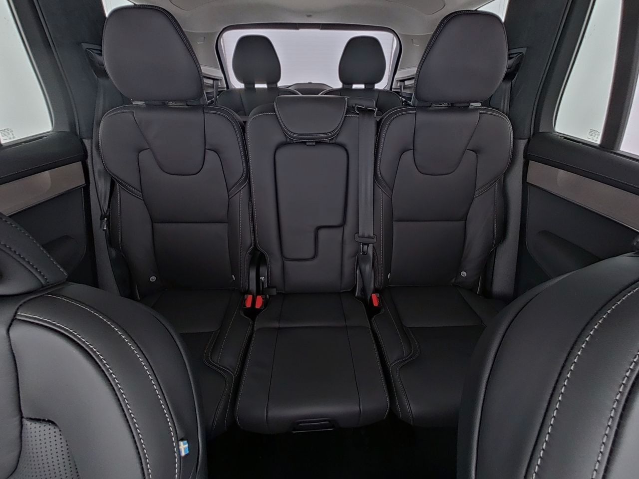 Fahrzeugabbildung Volvo XC90 T8 AWD Ultra Dark*STDHZG*360**LUFT*B&W*22"