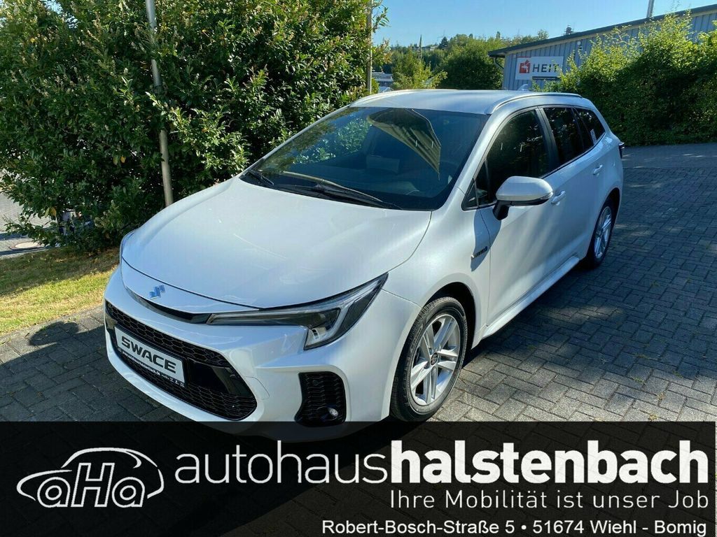 Suzuki Swace — hlavná fotografia