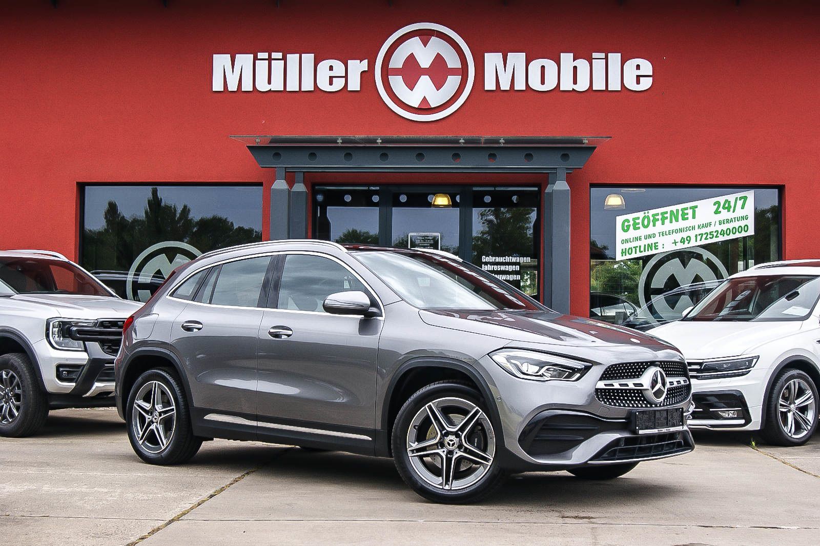 Fahrzeugabbildung Mercedes-Benz GLA 250 e AMG MBUX PANORAMA LEDER ANHZV