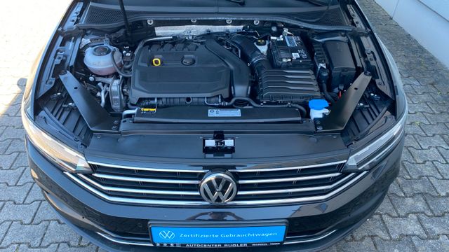 VW Passat Variant
