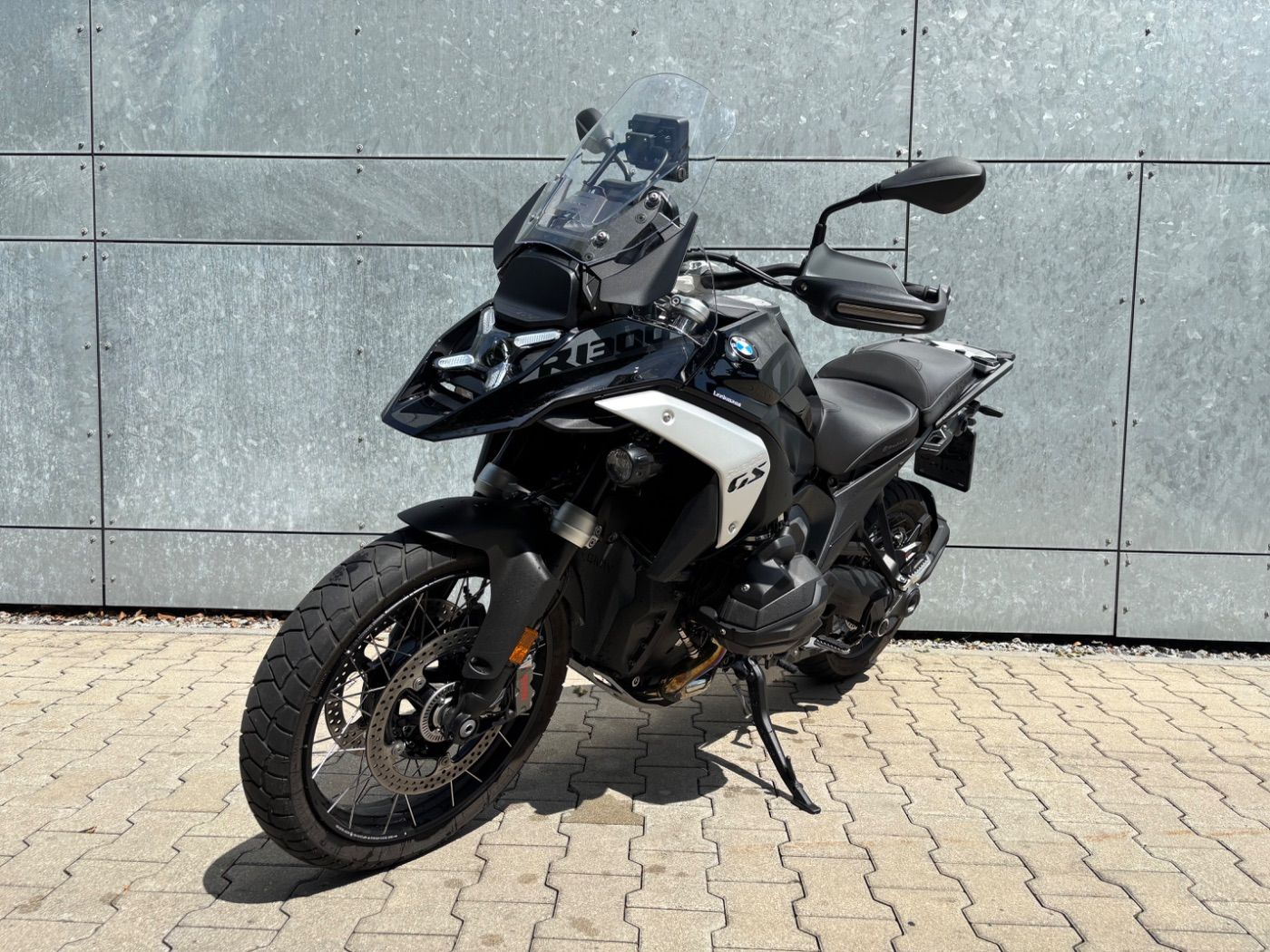 Fahrzeugabbildung BMW R 1300 GS Triple Black ASA ACC