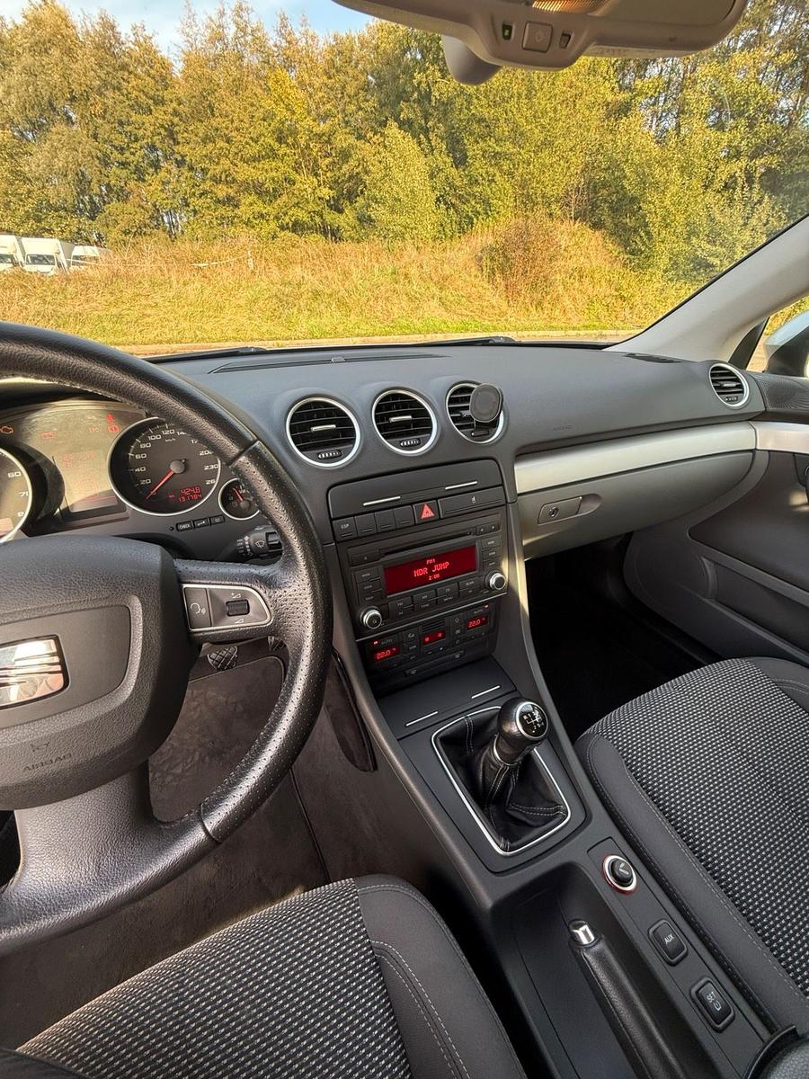 Seat Exeo 2012 — photo 10