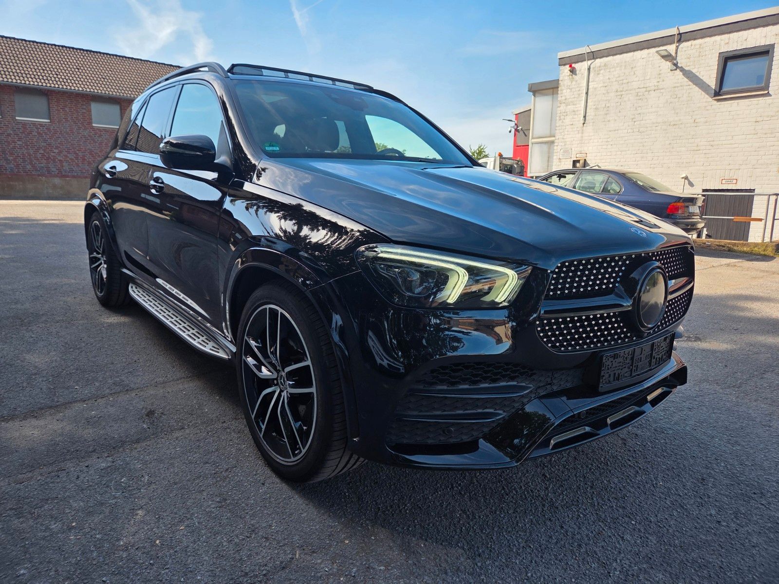 MERCEDES-BENZ GLE 350d AMG-Line Panorama 7-Sitzer