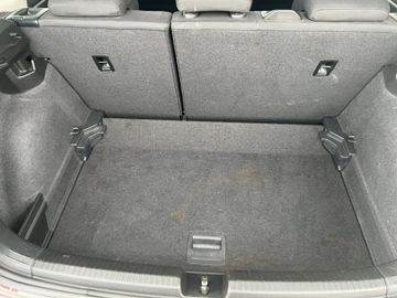 Volkswagen Polo - 10