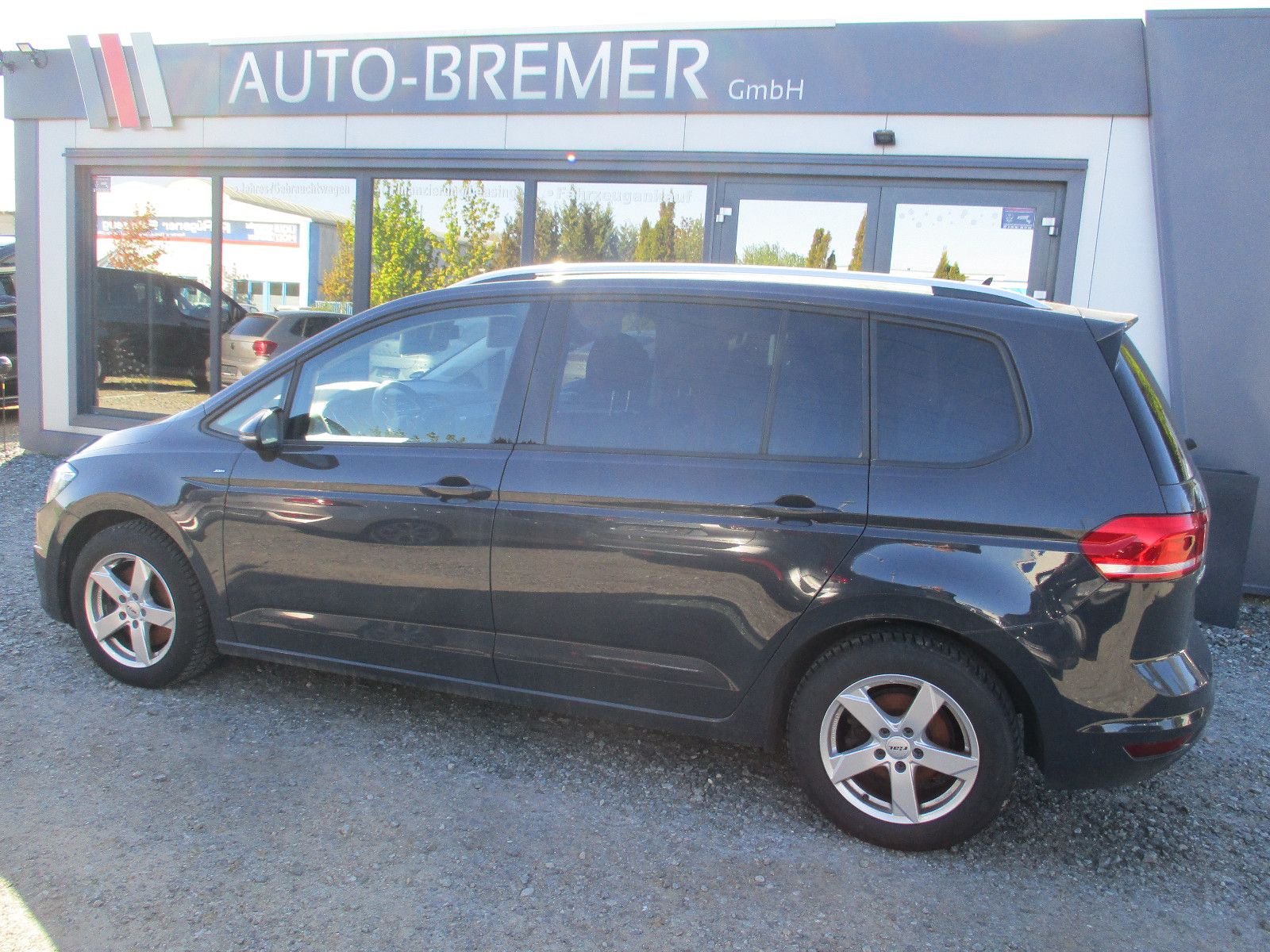 Fahrzeugabbildung Volkswagen Touran  1.6 TDI BMT  Automatik Join  AHK