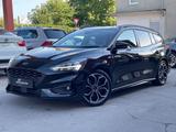 Ford Focus Turnier ST-Line - Ford Focus Gebrauchtwagen in Bochum
