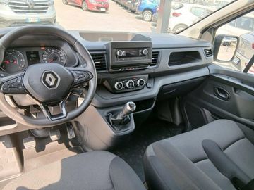 Renault Trafic - 9
