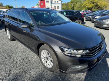 Volkswagen Passat Variant - 1