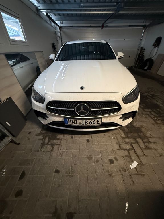 Mercedes-Benz E 300