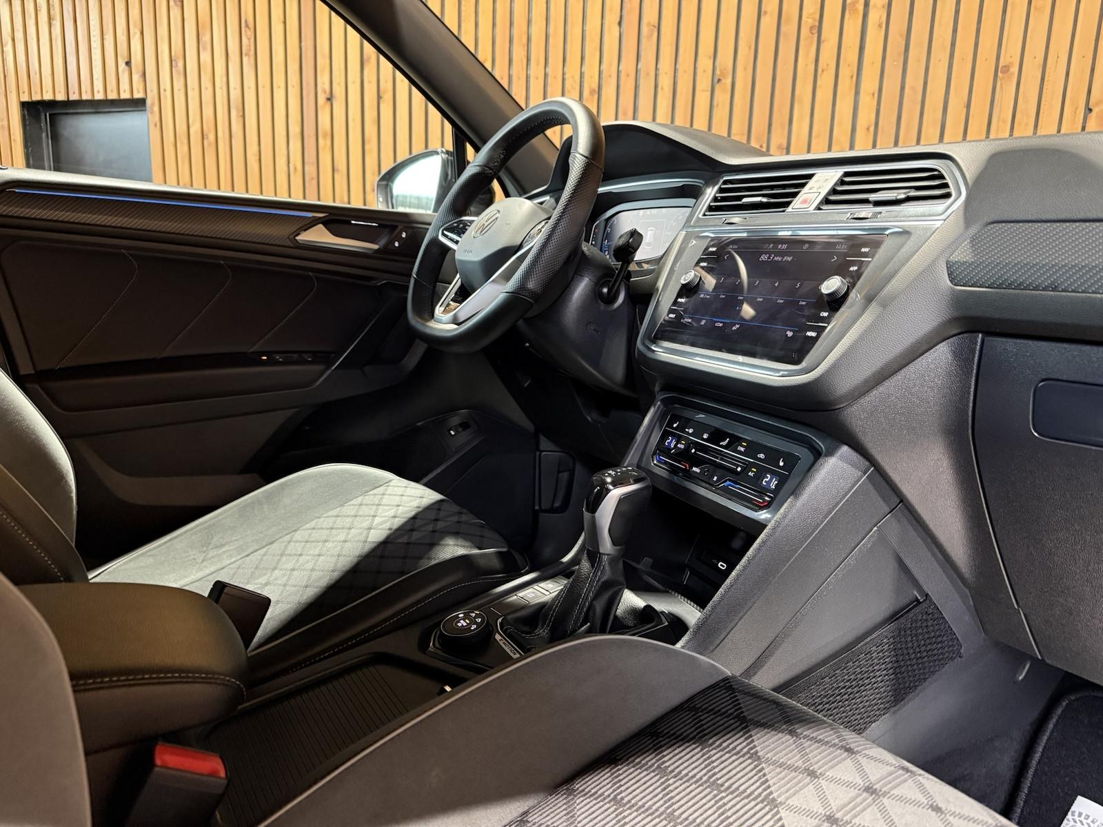 Volkswagen Tiguan Allspace 2,0 TSI R-Line Black 4M *Matrix*, миниатюра 13