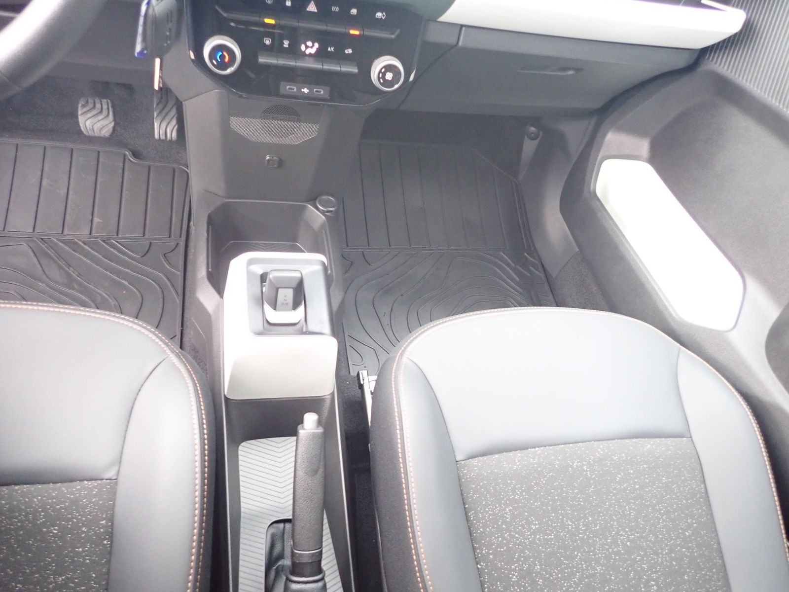 Fahrzeugabbildung Dacia Spring Extreme ELECTRIC 65