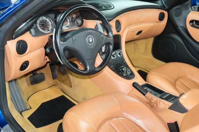 Fahrzeugabbildung Maserati Spyder Cambiocorsa/Tolle Farbgebung