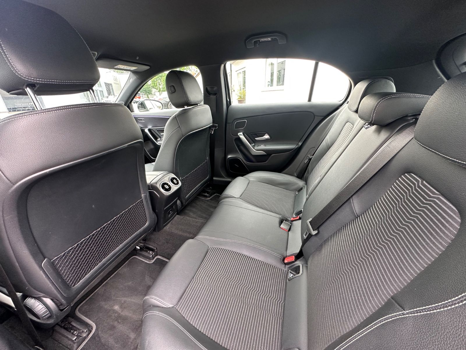 Mercedes-Benz A 250 e DCT Progressive LED Kamera Ambiente foto 10