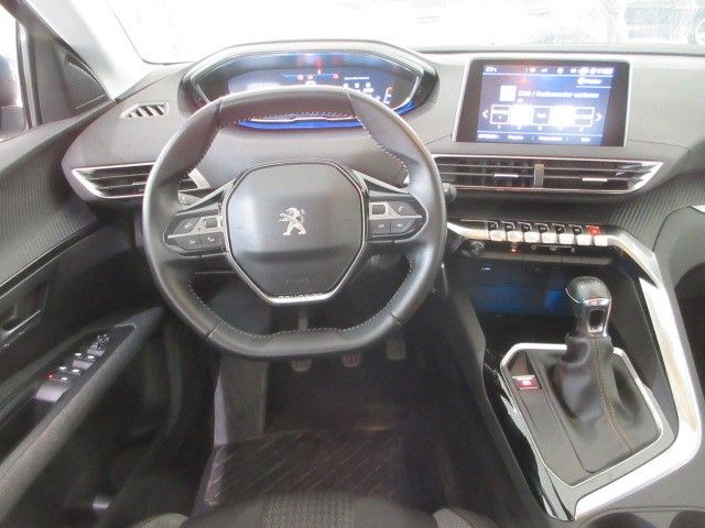 Fahrzeugabbildung Peugeot 5008 Active 1.2T NAVI/LED/PDC/TEMPOMAT/DAB/ALU