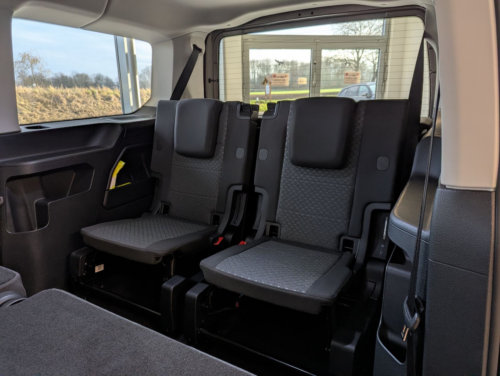 FORD Tourneo Connect L2 Titanium 7-Sitze Bi-LED Cam A - Image 14