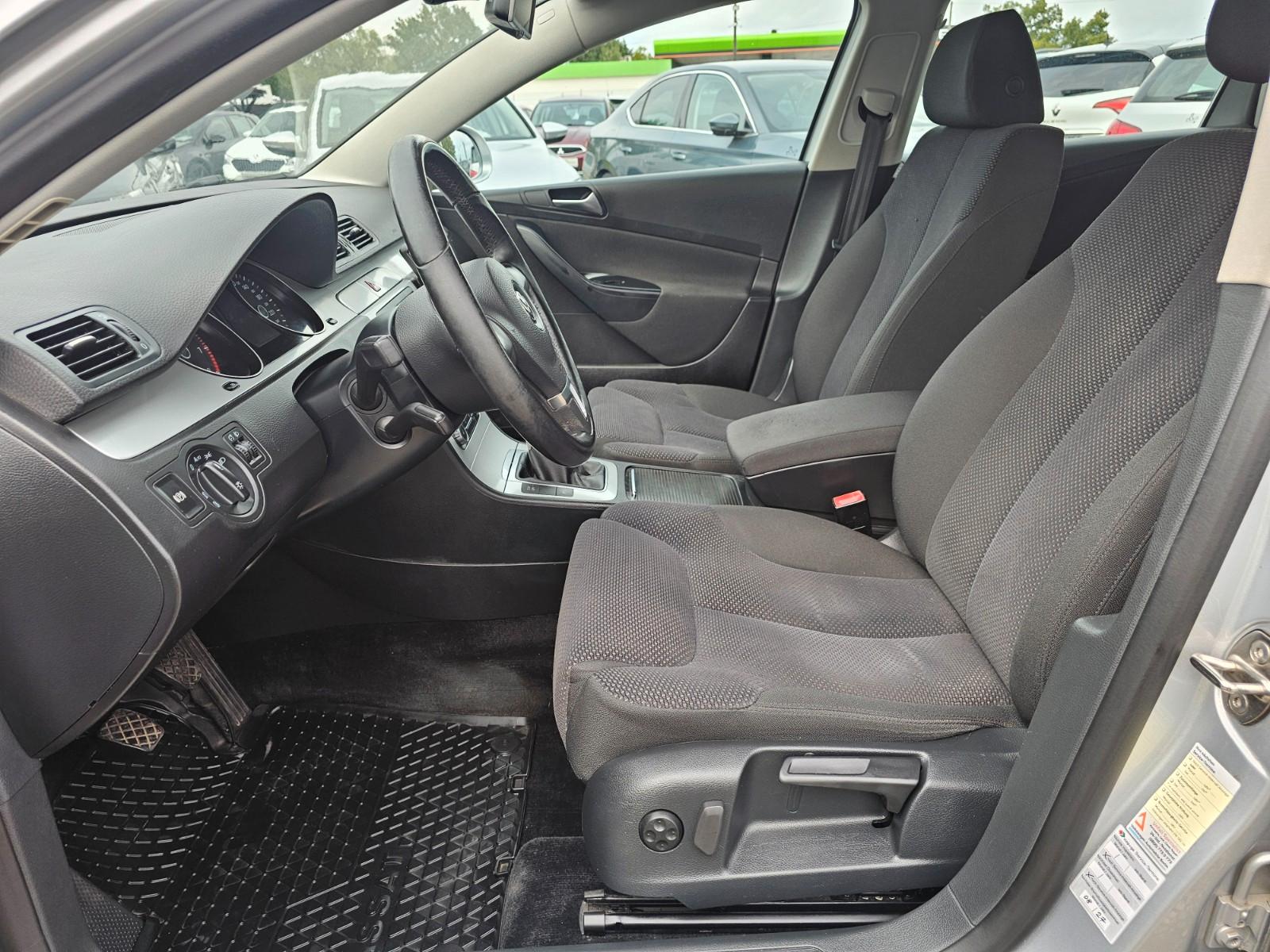Volkswagen Passat 2010 — photo 10
