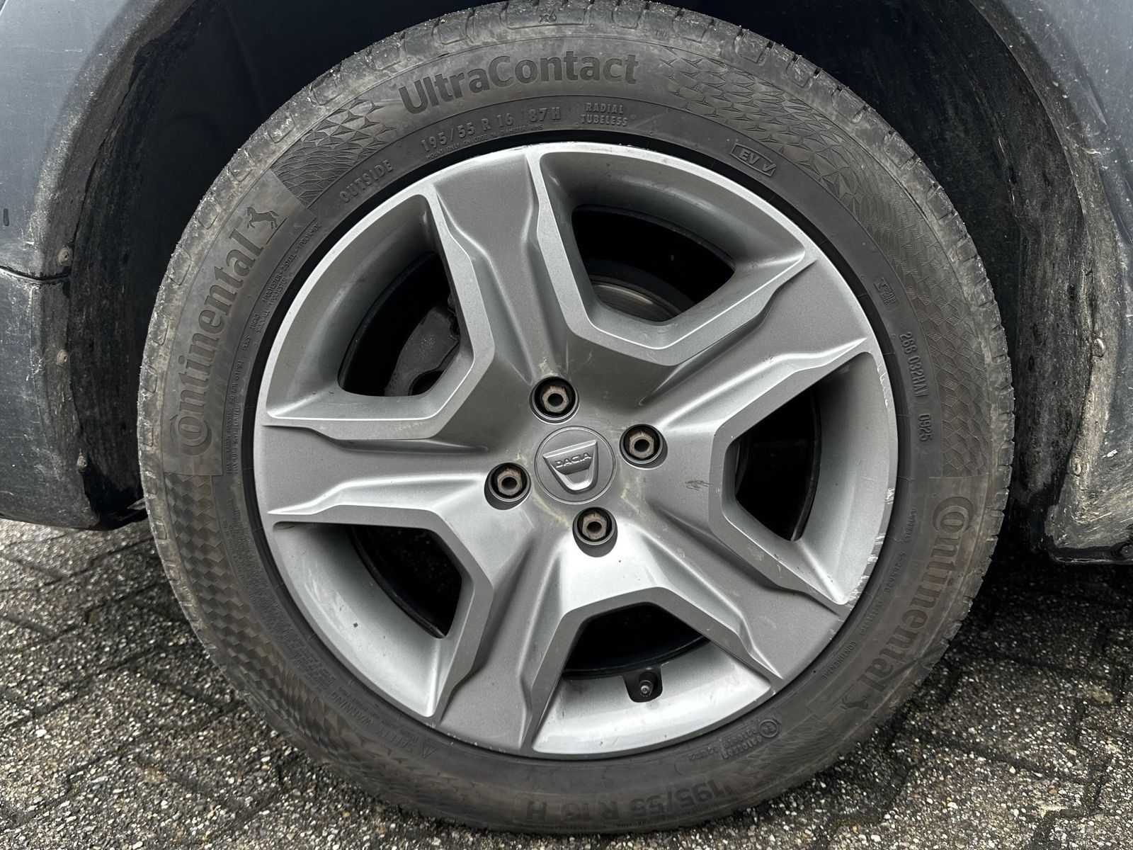 Fahrzeugabbildung Dacia Dokker Stepway dCi 95