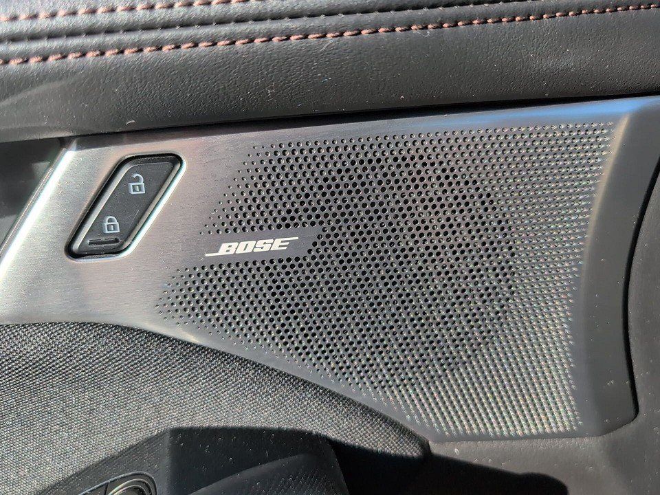 Fahrzeugabbildung Mazda 3 SKY-G 122 SELECTION NAVI+BOSE+360+HUD+MATRIX++