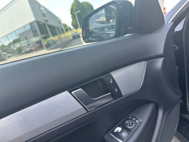 C 180 Coupe C 180 CGI AMG Styling NAVI PTS SITZH