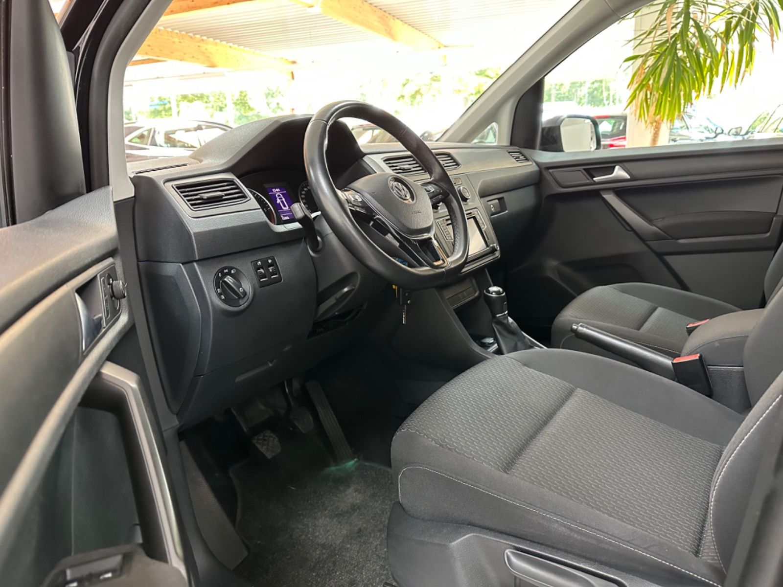 Fahrzeugabbildung Volkswagen Caddy PKW Trendline BMT 4Motion*Klima*