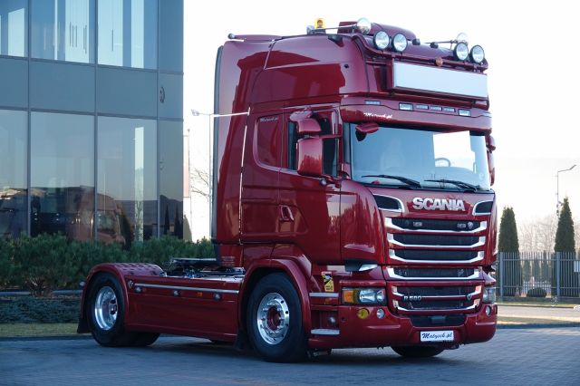 Scania R 580 / V8 / RETARDER / FULL AIRMATIC  / I-PARK