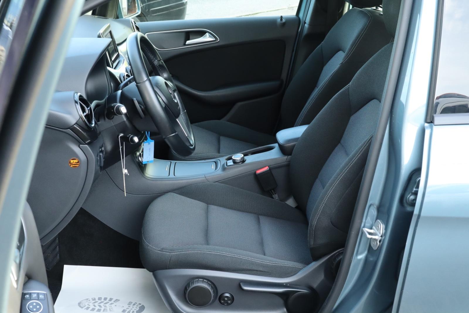 Mercedes-Benz B 180 *1. HAND* KLIMA/SHZ/KAMERA/NAVI/
