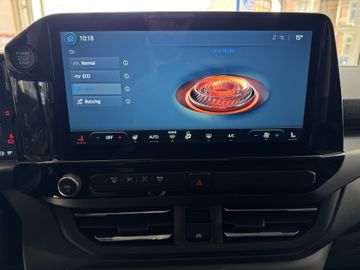 Ford Tourneo Custom L2 Titanium LED  70L Tank