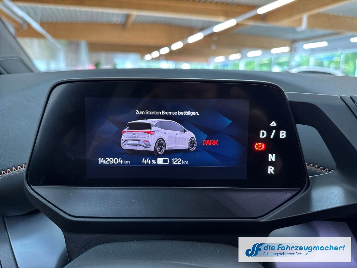 Fahrzeugabbildung CUPRA Born 150 kW Digitales Cockpit Massagesitze LED M