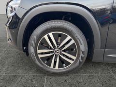 Fahrzeugabbildung Mercedes-Benz GLB 220 d Navi Leder LED AHK ACC 1.Hand