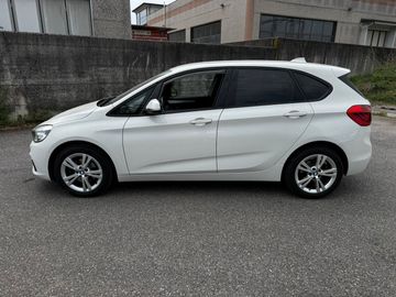 BMW 218 Active Tourer - 8