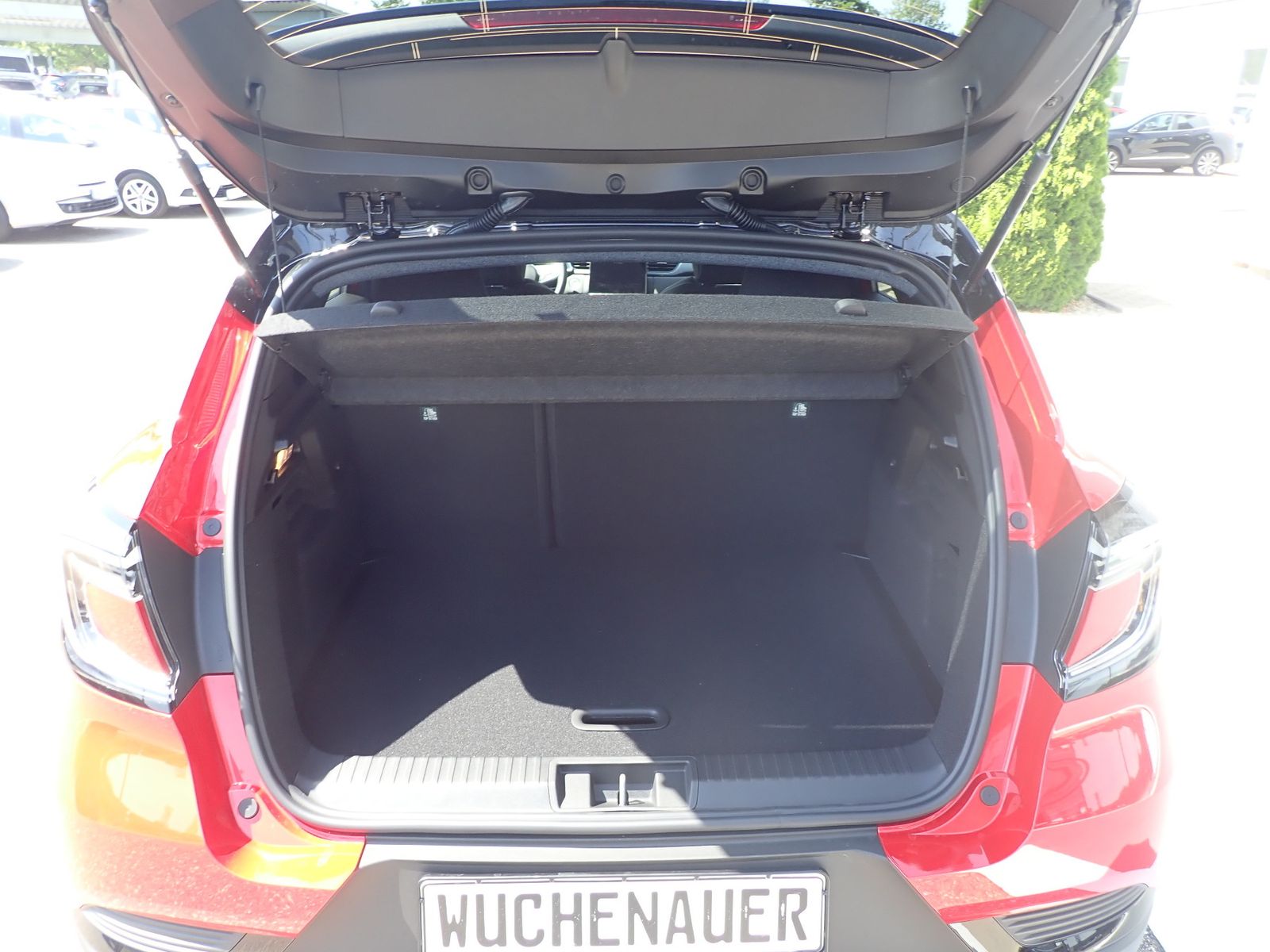 Fahrzeugabbildung Renault Captur Techno Full Hybrid E-Tech 160